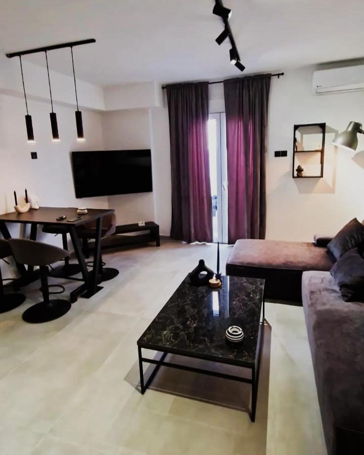 Апартаменты Essel Noir - A Hidden Gem With A Magnificent Acropolis View Афины Экстерьер фото